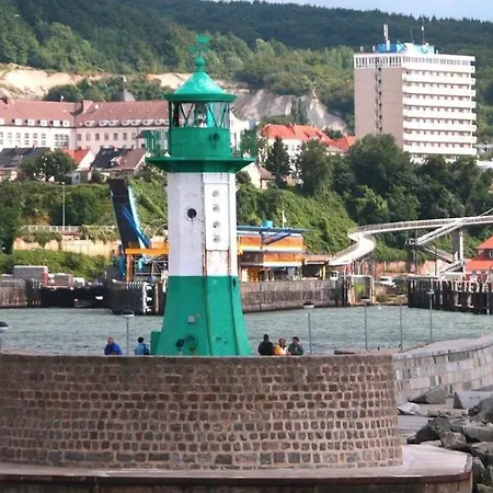 Liegeplatz 25 * Sassnitz